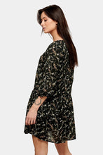 Load image into Gallery viewer, Ellen dress - Black-flowered