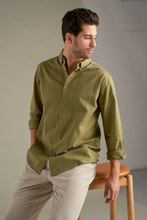 Charger l'image dans la galerie, Linen Shirt - Kiwi