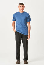 Carregar imagem no visualizador da galeria, T-shirt de grandes dimensões - Harbour Blue