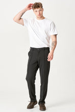 Carica l'immagine nel visualizzatore di Gallery, Performance Pants Loose Fit - Black
