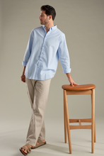 Carica l'immagine nel visualizzatore di Gallery, Linen Shirt - Light Blue