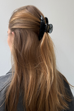 Carica l'immagine nel visualizzatore di Gallery, Hair Clip - Black