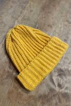 Charger l'image dans la galerie, Ribbed Beanie - Yellow