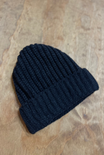Charger l'image dans la galerie, Ribbed Beanie - Black