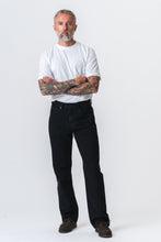 Carregar imagem no visualizador da galeria, Noah Loose Fit Jeans - Solid Black