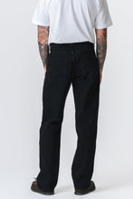 Carregar imagem no visualizador da galeria, Noah Loose Fit Jeans - Solid Black