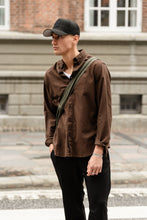 Load image into Gallery viewer, Linen Shirt - Coffee