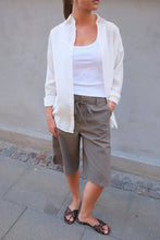 Load image into Gallery viewer, Aura Bermuda Shorts - Morel