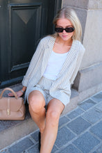 Load image into Gallery viewer, Jesmilo 3/4 Loose Blazer - Silver Lining