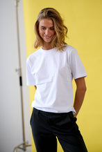 Load image into Gallery viewer, Basic T-shirt - Package Deal (3 pcs.)