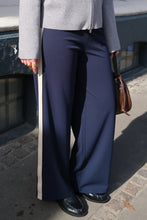 Cargar imagen en el visor de la galería, Berlin MW Wide Panel Pant - Navy Blazer