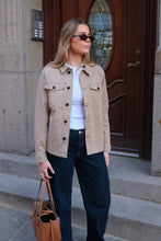 Load image into Gallery viewer, Twill Overshirt - Beige