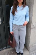 Load image into Gallery viewer, Alexis Low Waist Denim Jeans - Light Grey Denim