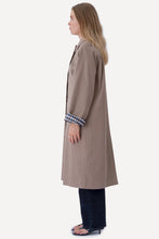 Load image into Gallery viewer, Livia Trenchcoat - Beige