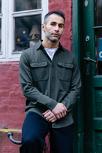 Load image into Gallery viewer, Performance Regular Overshirt - Dark Olive