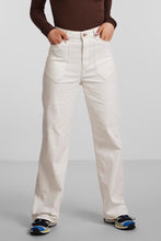 Cargar imagen en el visor de la galería, Jeans de Noah Ultra High -Wleist - White