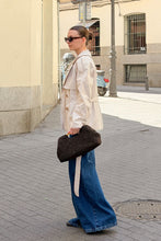Load image into Gallery viewer, Sia Short Trenchcoat - Off White