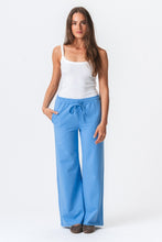 Charger l'image dans la galerie, Sweatpants Wide - Light Blue
