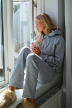 Load image into Gallery viewer, Essential Sweatpants - Grey Melange