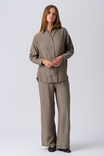 Cargar imagen en el visor de la galería, Mia Shirt - Khaki