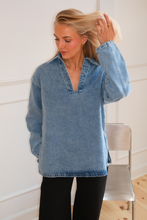 Charger l'image dans la galerie, Cassia Denim Shirt - Light Blue