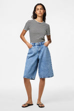 Carica l'immagine nel visualizzatore di Gallery, Sky Denim Jorts - Medium Blue Denim