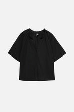 Cargar imagen en el visor de la galería, Linn Frill Top - Black