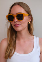 Load image into Gallery viewer, Maria Sunglasses - Yellow