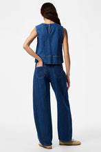 Charger l'image dans la galerie, Silke Denim Top - Medium Blue Denim