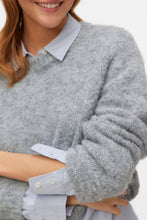 Cargar imagen en el visor de la galería, Novah O-Neck Button Cardi - Medium Grey Melange