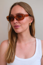 Carregar imagem no visualizador da galeria, Saga Sunglasses - Orange