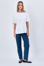 Cargar imagen en el visor de la galería, Heavy Boxfit Tee - White
