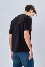 Charger l'image dans la galerie, Oversized T-shirt with print - Black