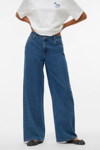 Load image into Gallery viewer, Remy Wide Jeans - Medium Blue Denim