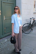 Load image into Gallery viewer, Short Sleeve Linen Shirt - Light Blue