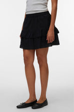 Cargar imagen en el visor de la galería, Rine Short Skirt - Black