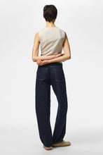 Load image into Gallery viewer, Kamil Fitted Vest - Overland Trek