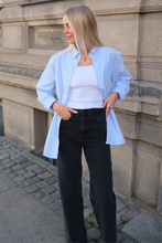 Cargar imagen en el visor de la galería, Boyfriend Oxford Shirt - Light Blue/White