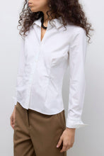 Cargar imagen en el visor de la galería, Ums V-Neck Shirt - Bright White