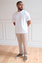 Cargar imagen en el visor de la galería, Boxy T-shirt - White