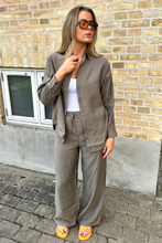 Load image into Gallery viewer, Mia Pants - Khaki