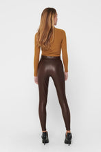 Carregar imagem no visualizador da galeria, Leggings Cool Coated - Preto
