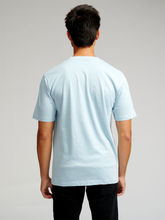 Carica l'immagine nel visualizzatore di Gallery, T -shirt oversize - Sky Blue