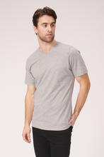 Load image into Gallery viewer, Basic Vneck t-shirt - Oxford Gray