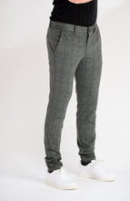 Carica l'immagine nel visualizzatore di Gallery, Mark Check Pants - Rosin - Only & Sons - Green 2