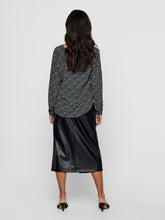 Afbeelding in Gallery-weergave laden, Piper Blouse - Spectra Yellow - Jacqueline de Yong - Navy 5