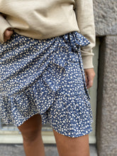 Cargar imagen en el visor de la galería, Olivia Wrap Skirt - Blue Mirage - ONLY - Blue 2