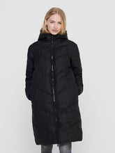Carregar imagem no visualizador da galeria, Ulrikka Water-repellent Duvet Jacket - Black - Jacqueline de Yong - Black