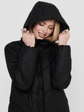 Carregar imagem no visualizador da galeria, Ulrikka Water-repellent Duvet Jacket - Black - Jacqueline de Yong - Black 4