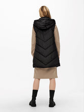 Carregar imagem no visualizador da galeria, Skylar Padded Hood Vest - Black - Jacqueline de Yong - Black 5